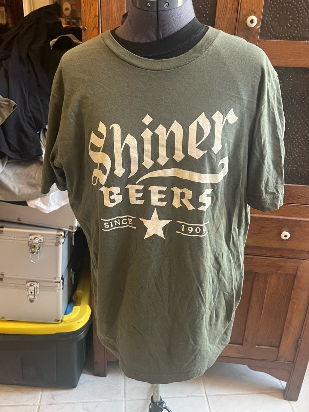 Shiner Beer Olive Green Graphic Tee - size XL